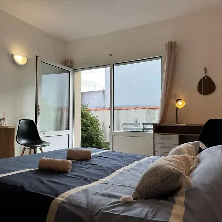 Les Vagues Dorees - Kiwi *